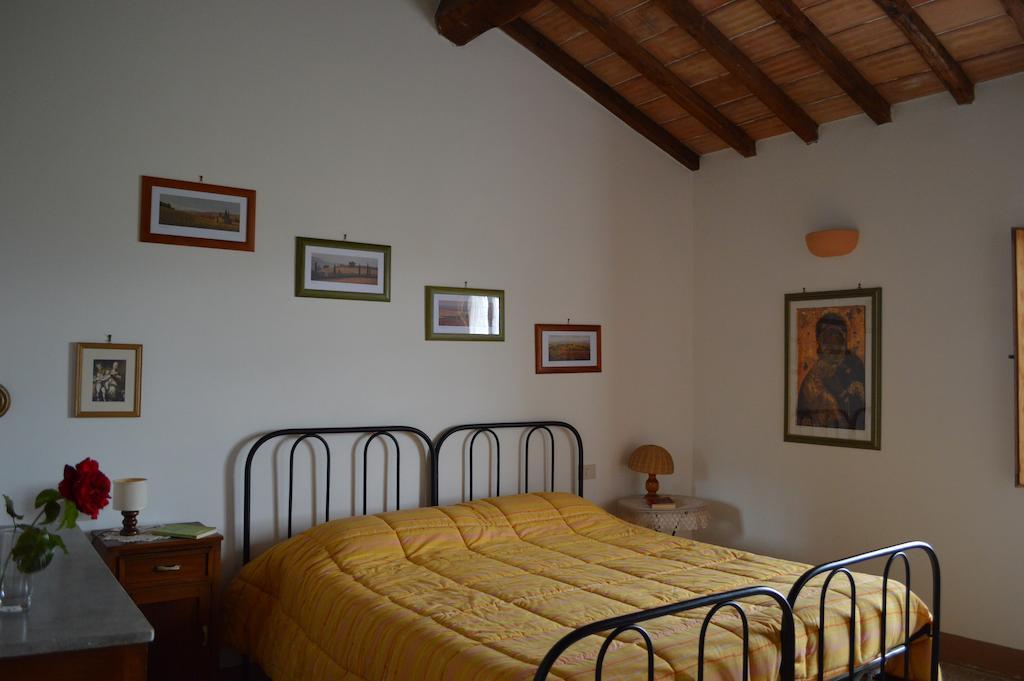 Agriturismo La Disperata Villa San Quirico dʼOrcia Buitenkant foto